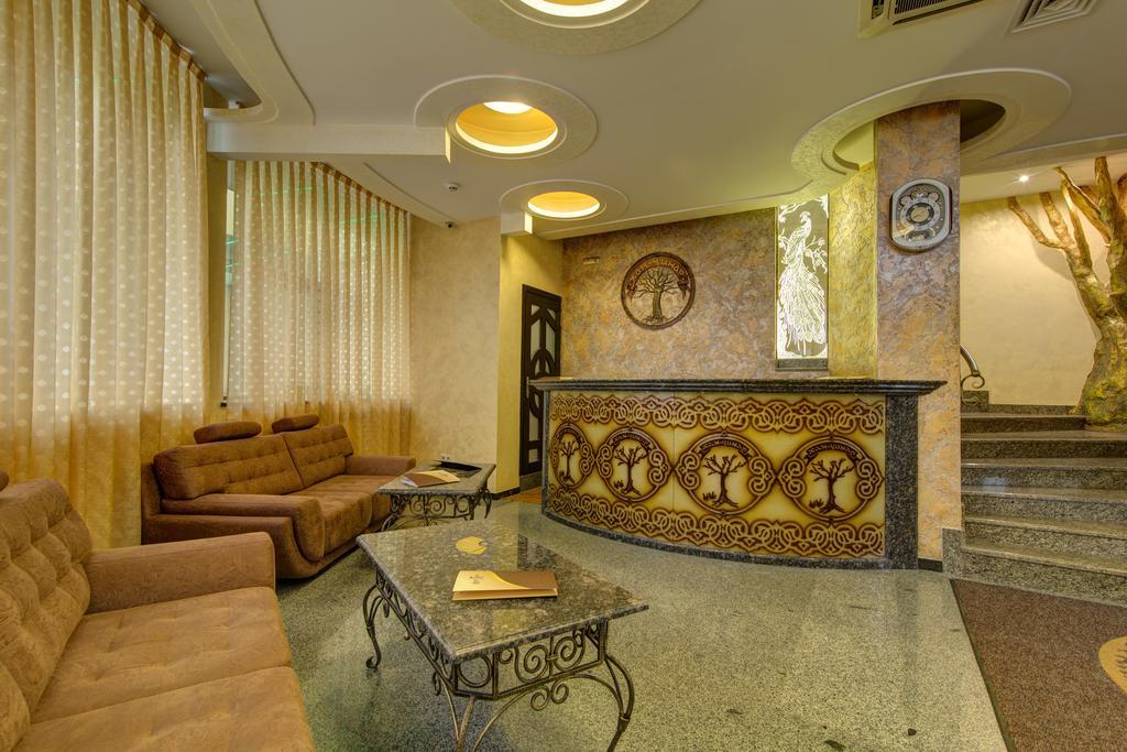 דנייפרופטרובסק Khan-Chinar Hotel מראה חיצוני תמונה