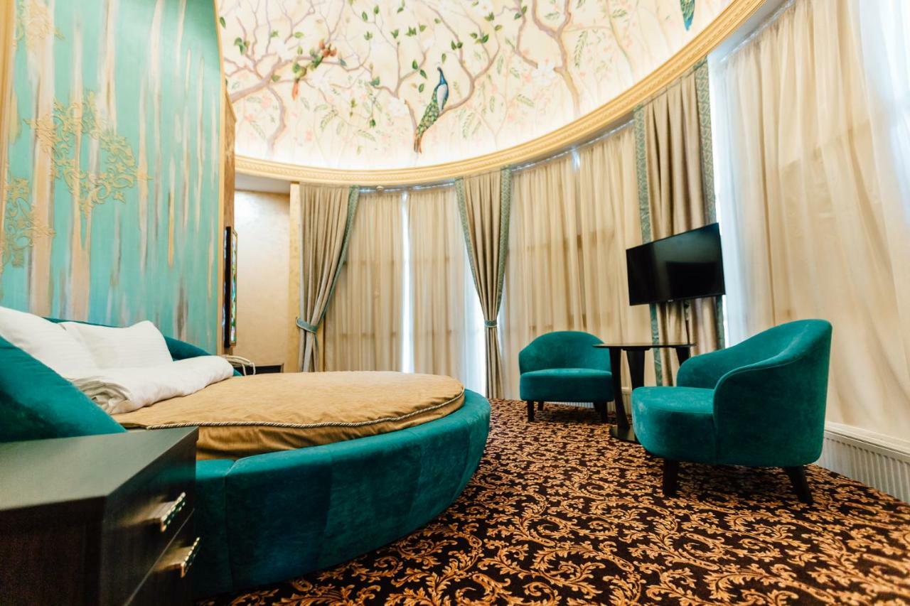 דנייפרופטרובסק Khan-Chinar Hotel מראה חיצוני תמונה